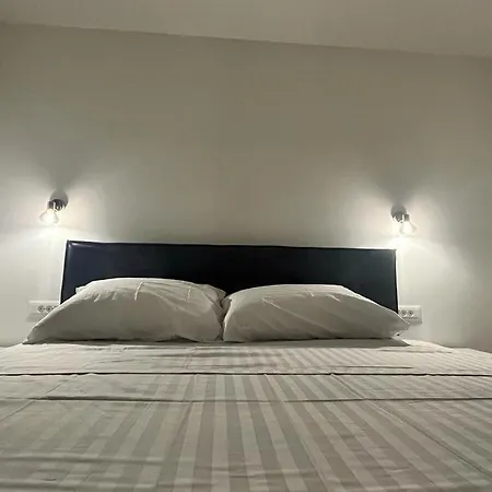 Olive Oasis Penthouse With Jacuzzi Διαμέρισμα Ζαντάρ