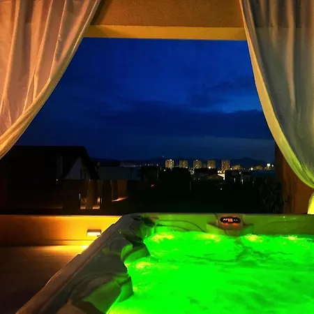Olive Oasis Penthouse With Jacuzzi 公寓 扎达尔