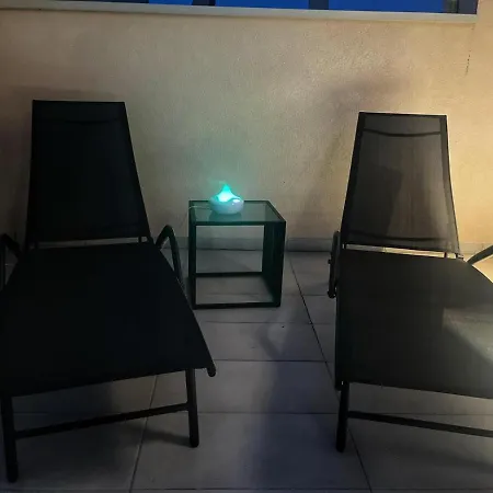 Olive Oasis Penthouse With Jacuzzi *